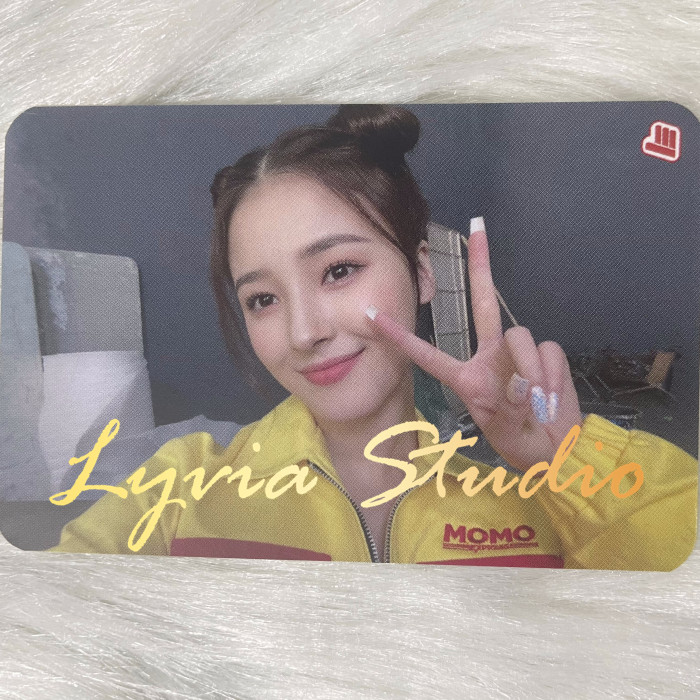 MOMOLAND Broadcast Photocards
