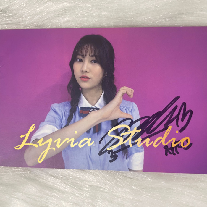 MOMOLAND Broadcast Photocards