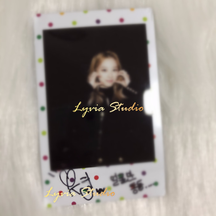 Rocket Punch YUNKYUNG Signed Polaroid from Bouncy  era 【Buy it now price】