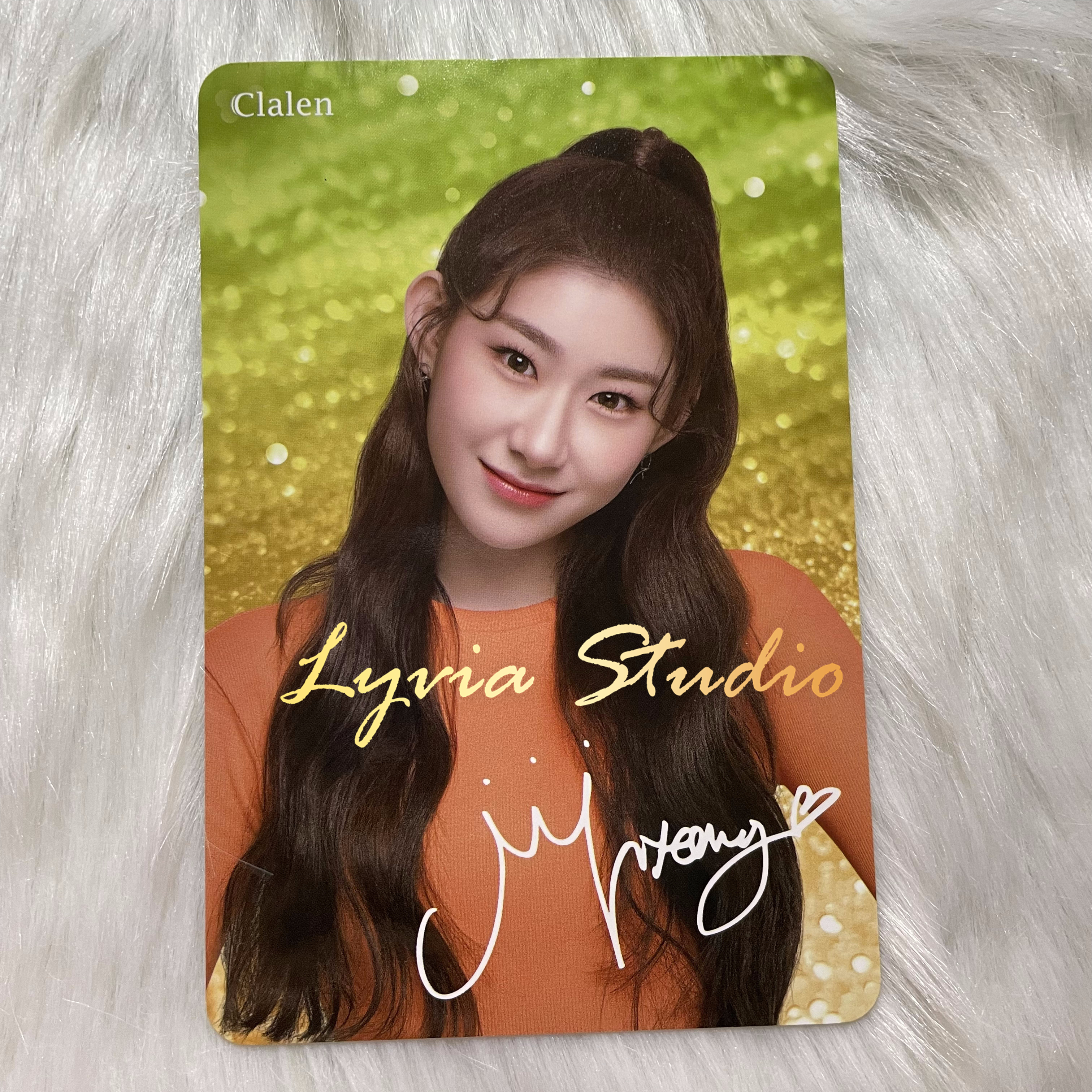 ITZY Clalen Postcard - www.lyviastudio.com