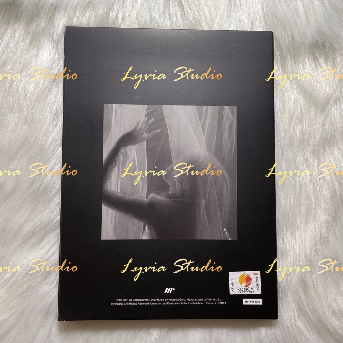 YUBIN Perfume Signed Promo Album(Photocards included)