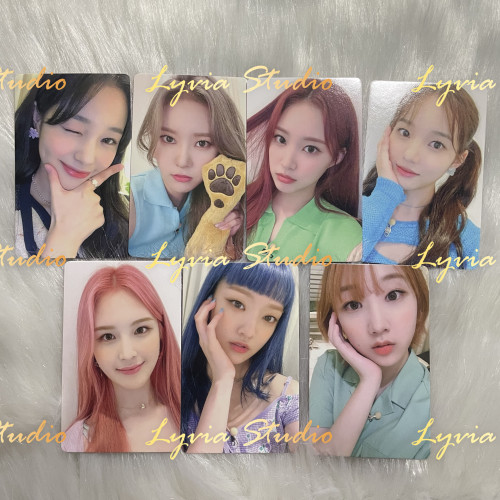 WEEEKLY Holiday Apple Music Fansign Pre-order Photocard