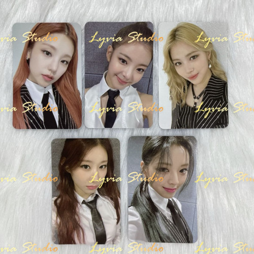 ITZY Guess Who Withfans Fansign Pre-order Photocard