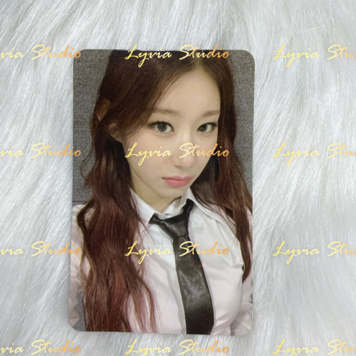 ITZY Guess Who Withfans Fansign Pre-order Photocard