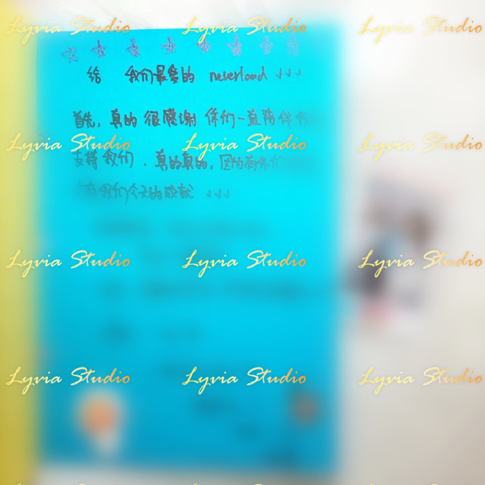 (G)I-DLE Yuqi Signed Polaroid with Signed Message DIY Booklet