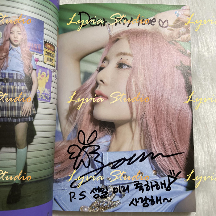 PURPLE KISS Zombie  Fansign Page