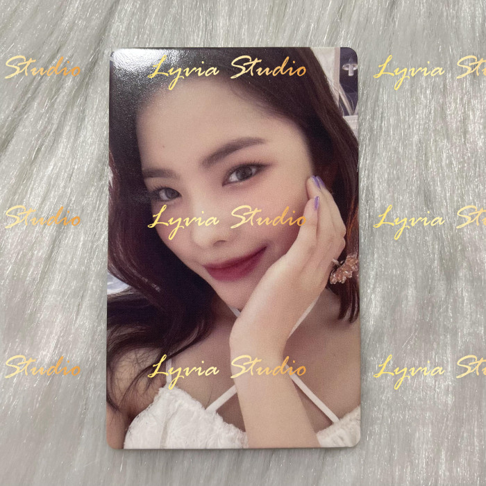 WEKIMEKI Apple Music fansign preorder photocard