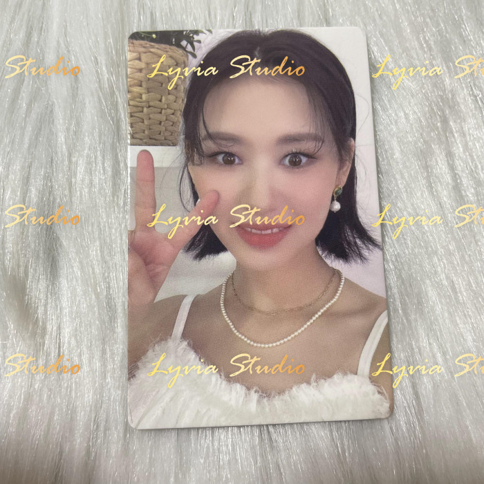 WEKIMEKI Apple Music fansign preorder photocard