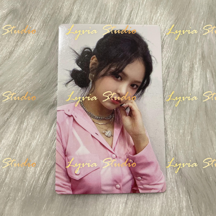 EVERGLOW Pirate Apple Music2.0 Fansign Pre-order Photocard
