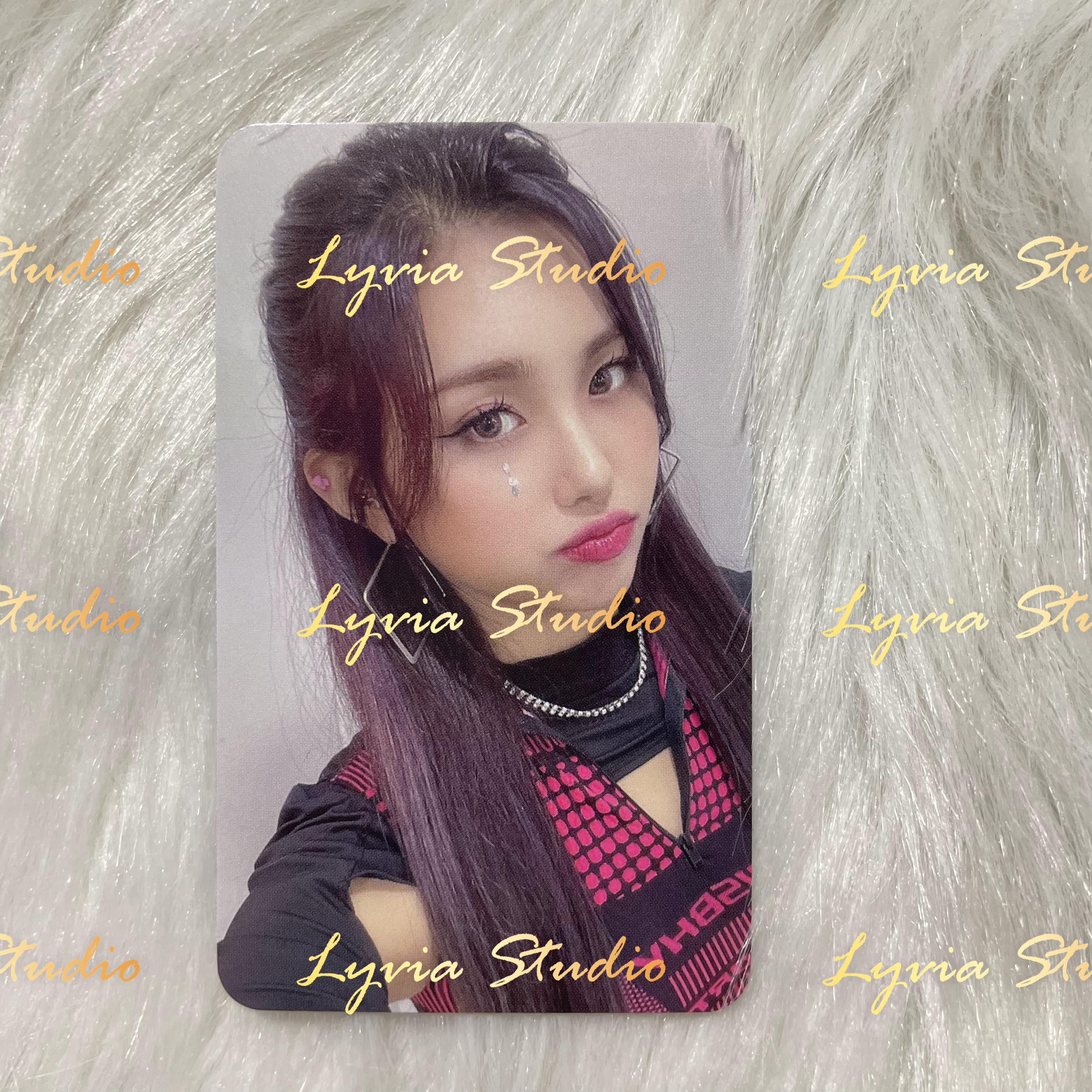 EVERGLOW Pirate 'Return of The Girl' Apple Music 6.0 Fansign