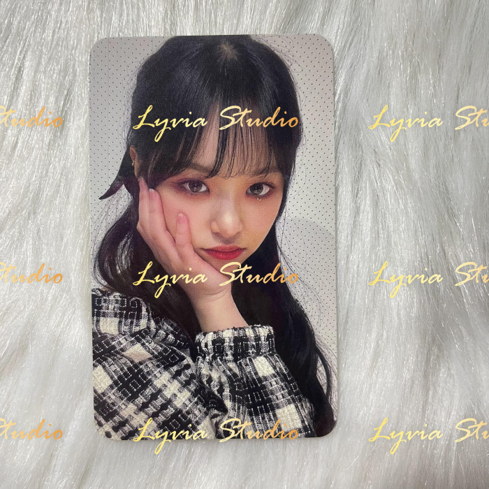 EVERGLOW Pirate ‘Return of The Girl’ Apple Music 7.0 Fansign Pre-order Photocard