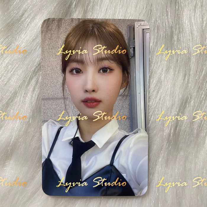 EVERGLOW Pirate ‘Return of The Girl’ Apple Music 5.0 Fansign Pre-order Photocard