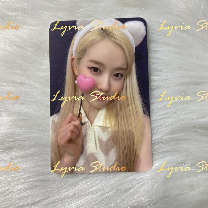 STAYC YOUNG LUV MakeStar3.0 Fansign Pre-order Photocard