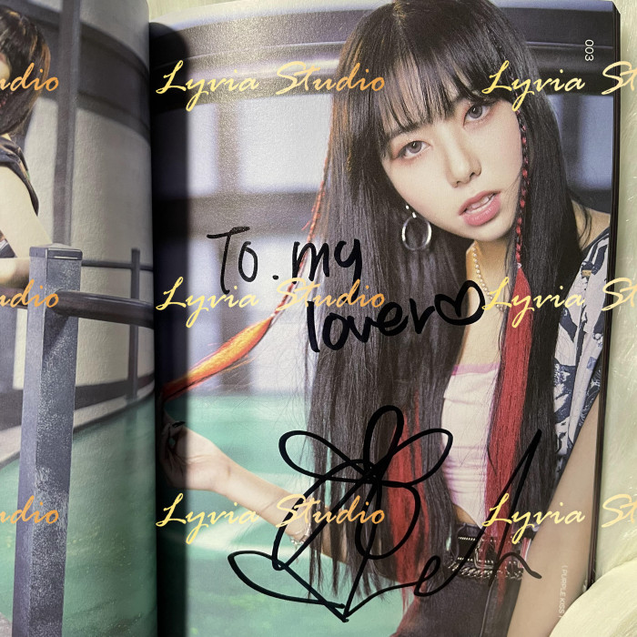 PURPLE KISS 'MeMem'  Fansign Signed Page