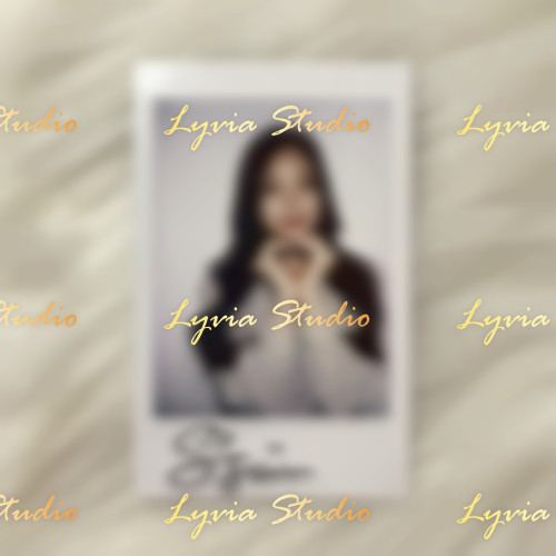 WEEEKLY Soojin Signed Polaroid from Ven Para era