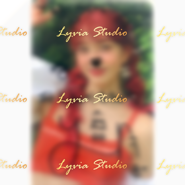 STAYC We Need Love 'Beautiful Monster'  Yoon Signed Message Broadcasr Photocard