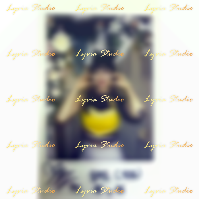 STAYC Sumin Signed Polaroid from Stereotype era