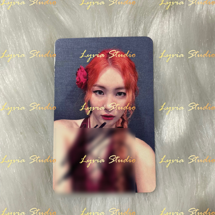 SUNMI 2022 Concert Tour Official MD Signed Photocard and Signed Polaroid