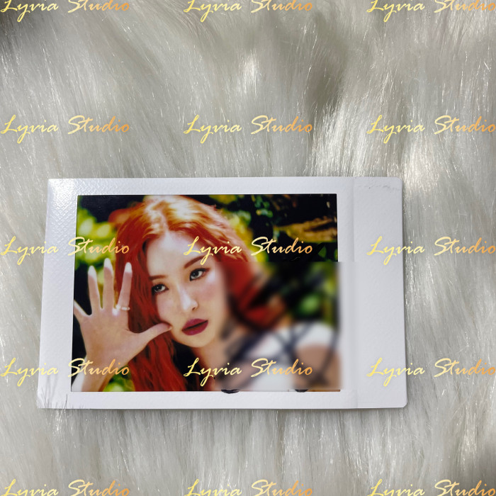SUNMI 2022 Concert Tour Official MD Signed Photocard and Signed Polaroid