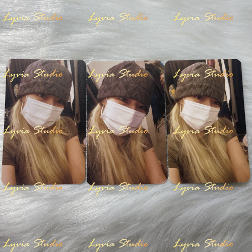 HYUNA Debut 16th Anniversary Chinese Fan Only Event Photocard and Coin Set