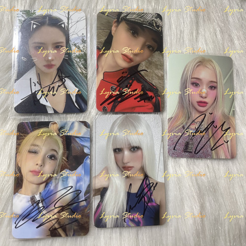 DREAMCATCHER Signed  Fansign Pre-order Photocard