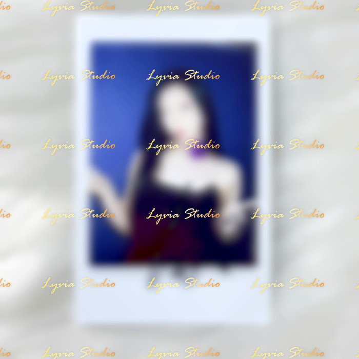 KEP1ER Madein Kang Yeseo Signed Polaroid from Shooting Star Era