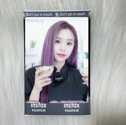 DREAMCATCHER Gahyun Gahyeon Autographed Signed Polaroid from Final Of 7 Doors era