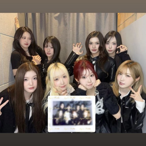 SAYMYNAME Group Wide Autographed Signed Polaroid(HITOMI,MEI,KANNY,SOHA,DOHEE,JUNHWI,SEUNGJOO,SHUIE)