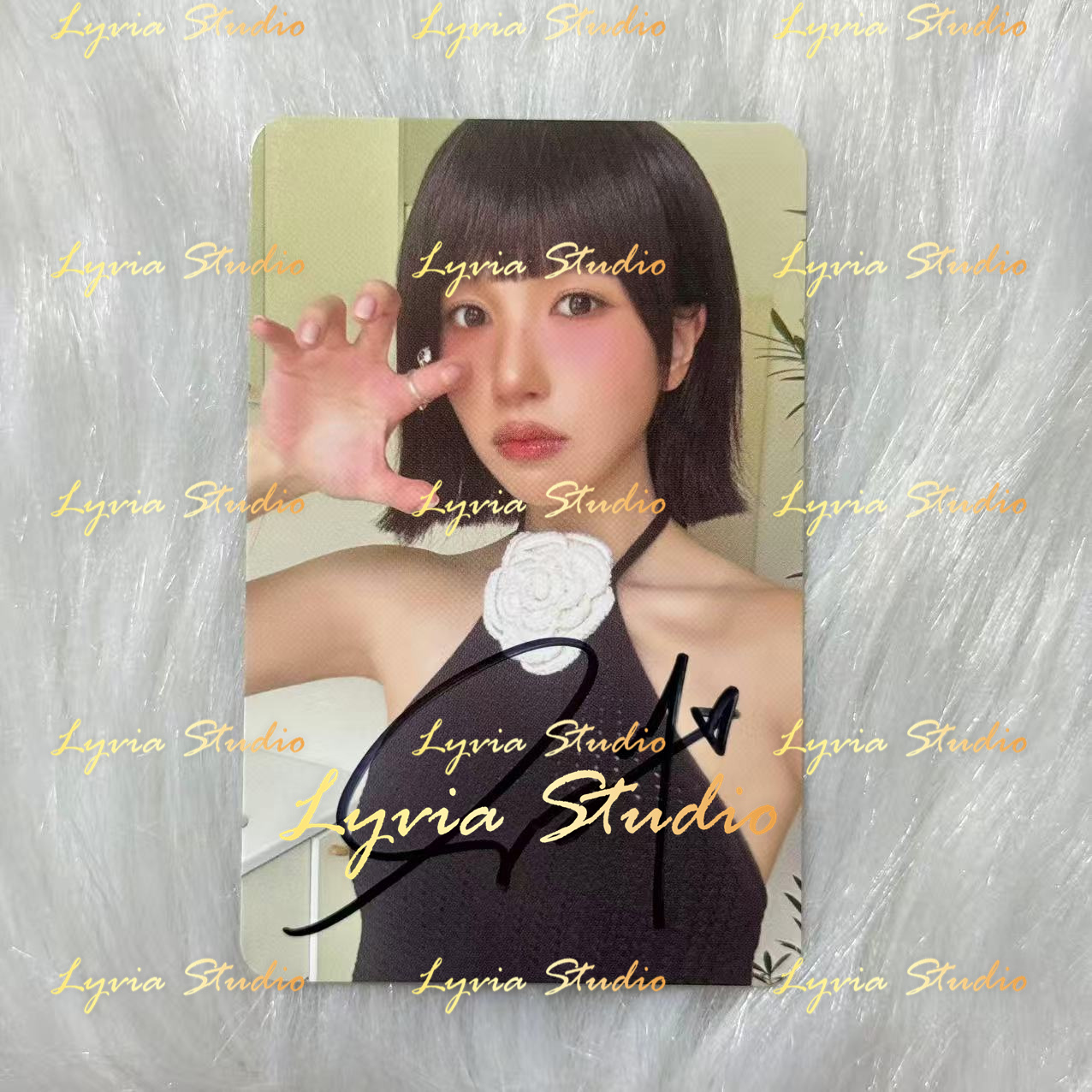 TWICE - www.lyviastudio.com