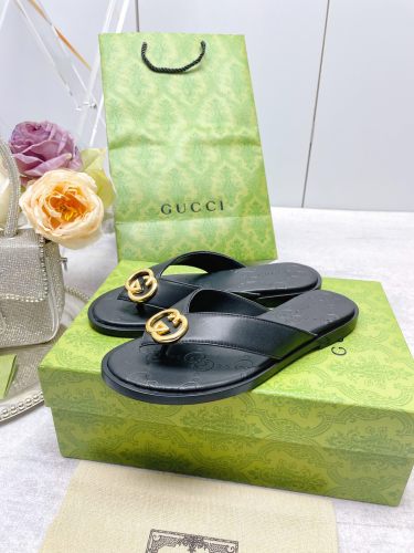 Gucci Unisex_Slippers/Sandals shoes eur 35-45
