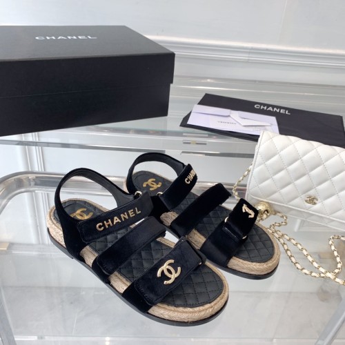Chanel women _Sandals/Slippers shoes eur 35-40
