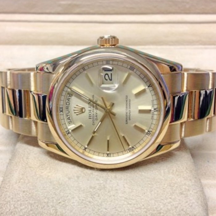 Rolex Day-Date 118208 champagne dial with gold indexes 36mm Unisex Replica Watch