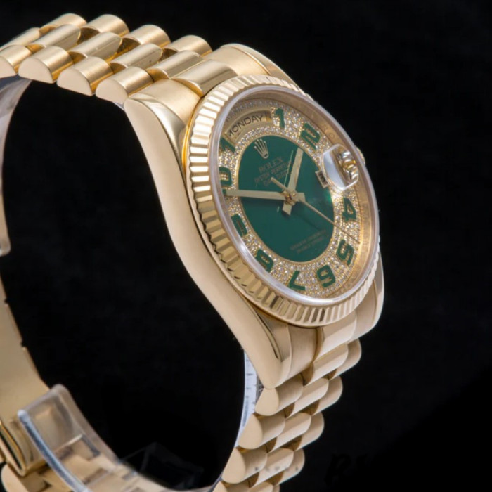 Rolex Day-Date 118238 Yellow Gold Green Diamond Pave Dial 36mm Unisex Replica Watch