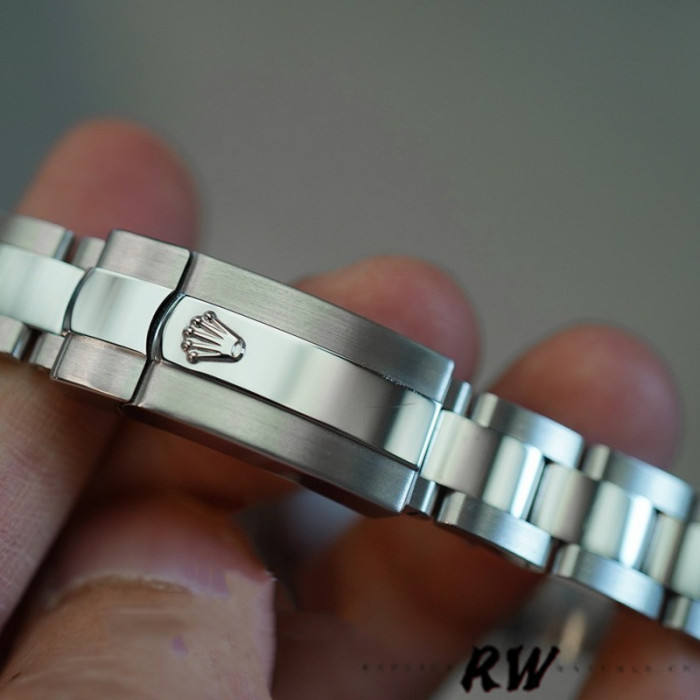 Rolex Datejust 179160 Oyster Bracelet Sunbeam Black Roman Dial 26MM Lady Replica Watch
