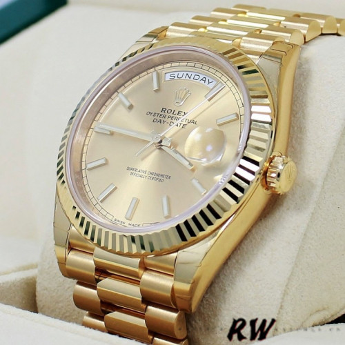 Rolex Day-Date 228238 Champagne Index Dial Fluted Bezel 40mm Mens Replica Watch