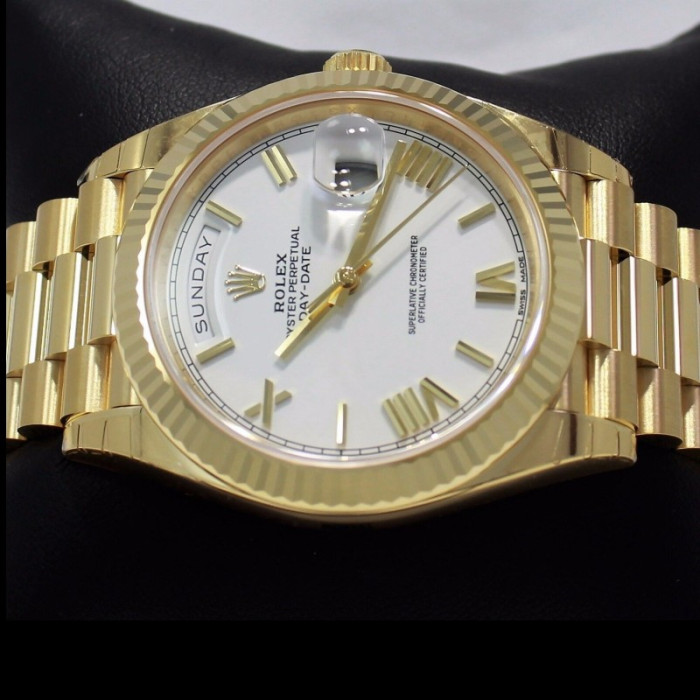 Rolex Day-Date 228238 White Roman Dial Fluted Bezel 40mm Mens Replica Watch