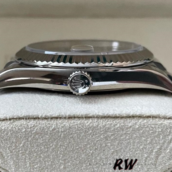 Rolex Day-Date 228239 Black Index Dial Fluted Bezel 40mm Mens Replica Watch