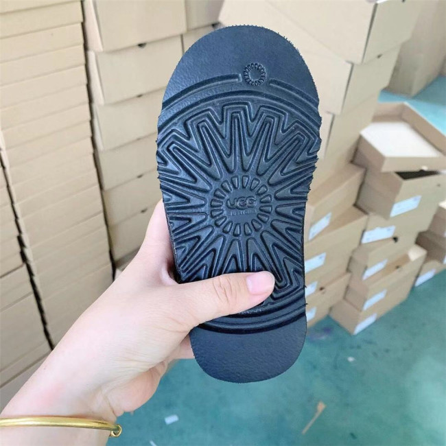 kids Plaind Color Wholesale Sneakers Unisex #UG