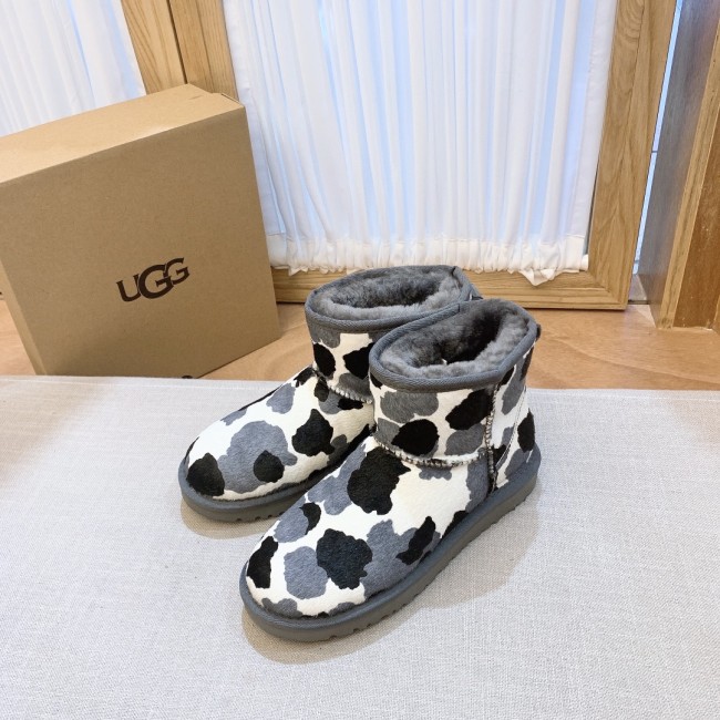 Wholesale Cow Print Boots #UG