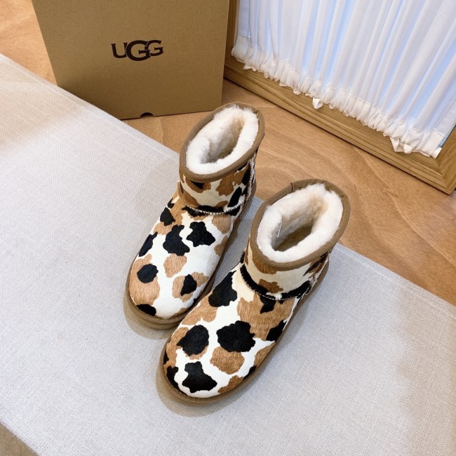 Wholesale Cow Print Boots #UG
