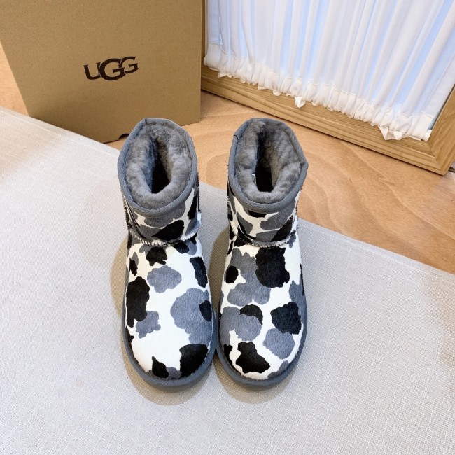 Wholesale Cow Print Boots #UG
