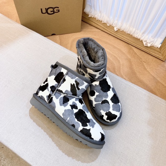 Wholesale Cow Print Boots #UG