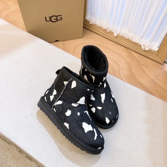 Wholesale Cow Print Boots #UG