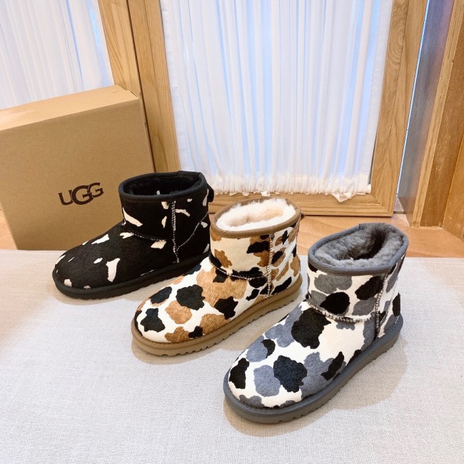 Wholesale Cow Print Boots #UG