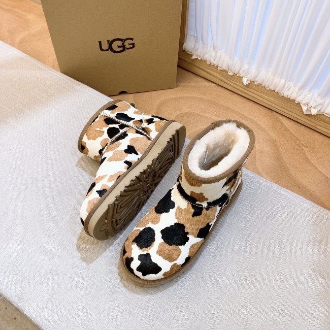 Wholesale Cow Print Boots #UG