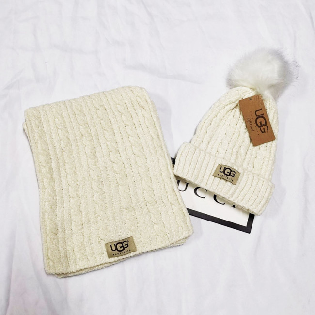 Desinger Hat and Scarf Set