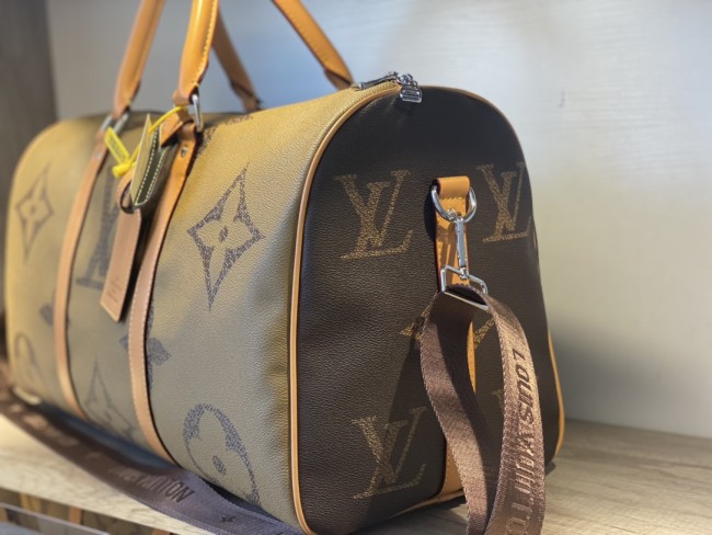 Wholesale Luggage Bag #LOV