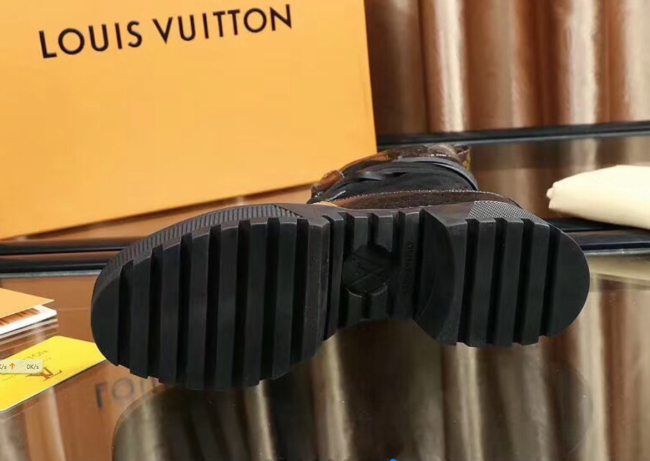 Louis Vuitton Thick Bottom Boots with Box #LOV