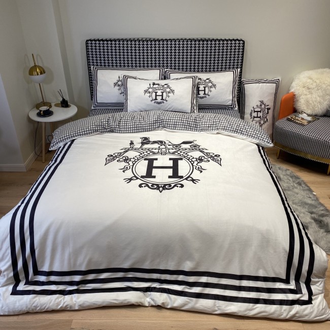 Designer Duvet Set