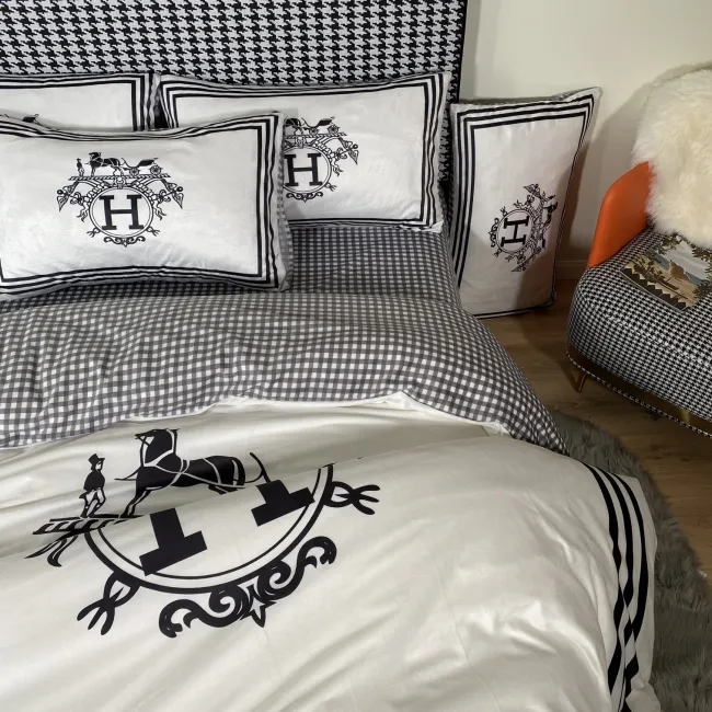 Designer Duvet Set